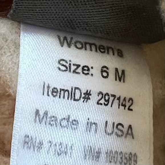 Women's LL Bean Insulated Fur Lined Tall Bean Boots - Picture 5 of 5